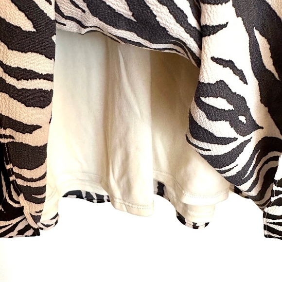 Est. 1946 Zebra Print Black Cream Midi Dress Size Large - Picture 6 of 12